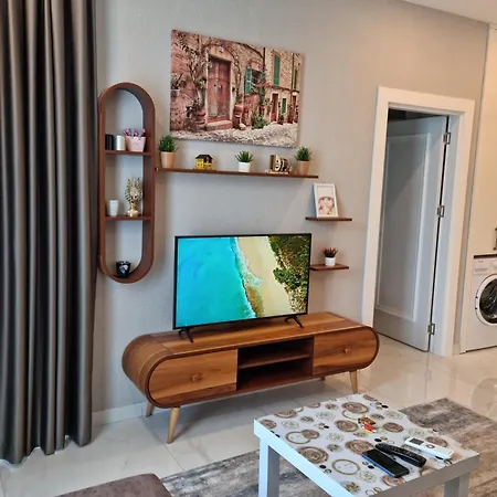 Cleopatra Apartment *